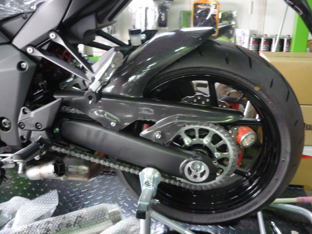 z1000 ninja 1000 ストライカーカーボンリアフェンダー 正規品販売 www